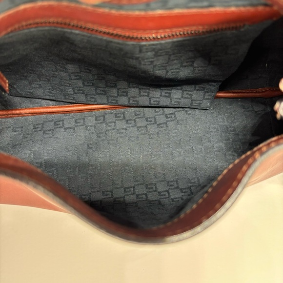 Gucci Bamboo Shoulder Bag - Picture 12 of 15